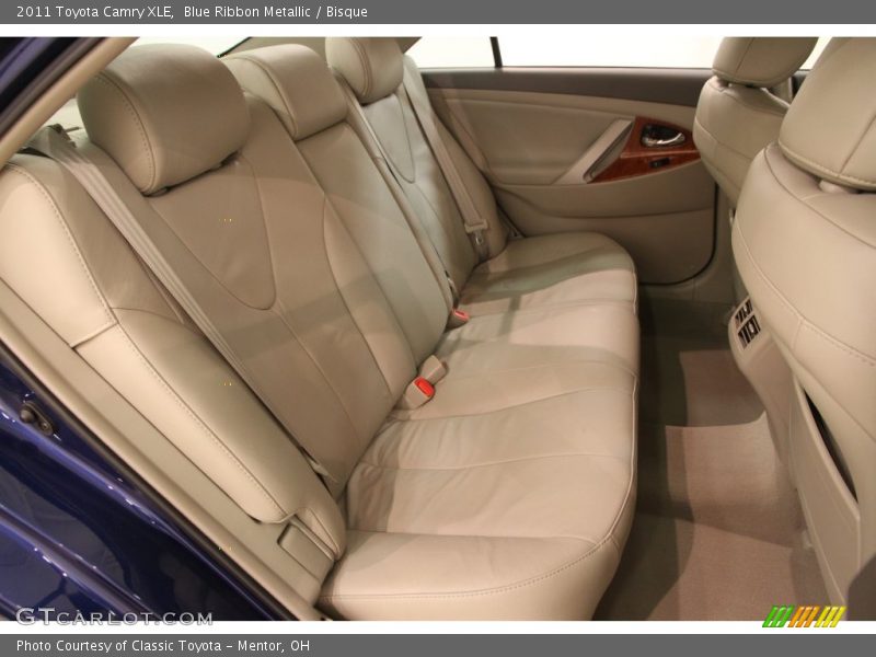 Blue Ribbon Metallic / Bisque 2011 Toyota Camry XLE
