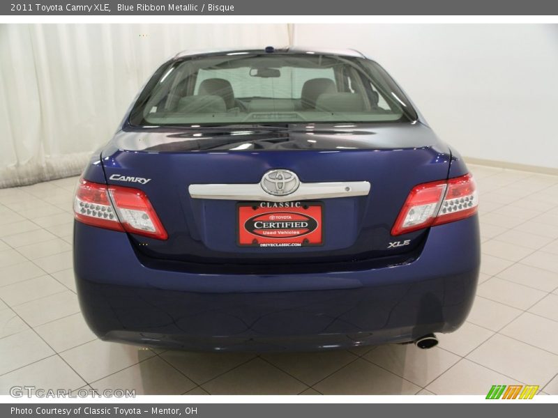 Blue Ribbon Metallic / Bisque 2011 Toyota Camry XLE