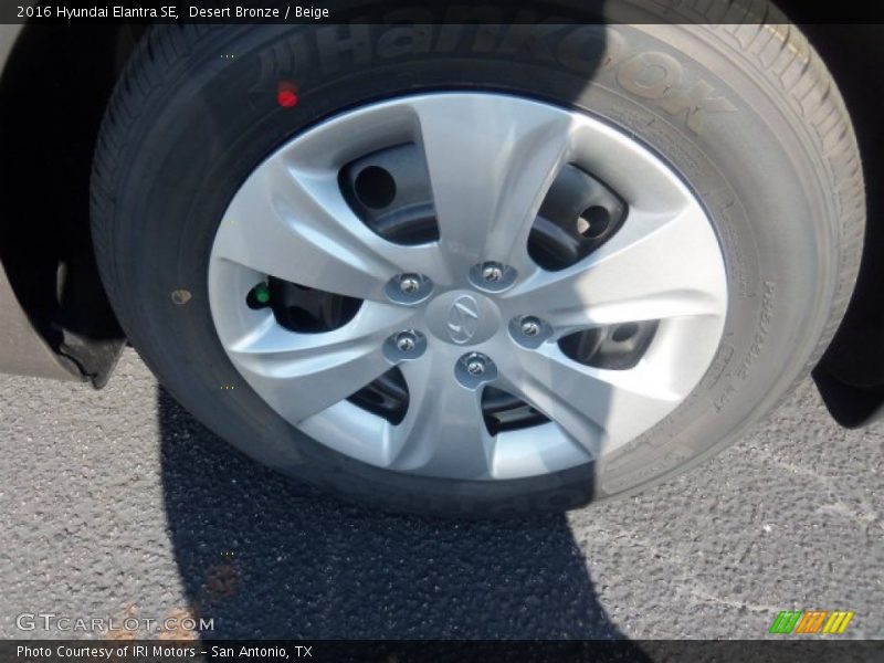 Desert Bronze / Beige 2016 Hyundai Elantra SE