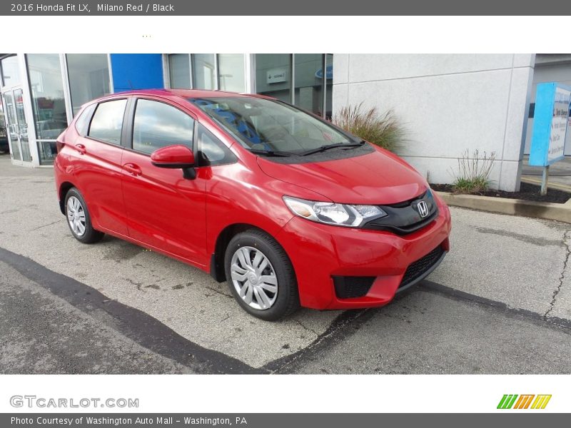 Front 3/4 View of 2016 Fit LX