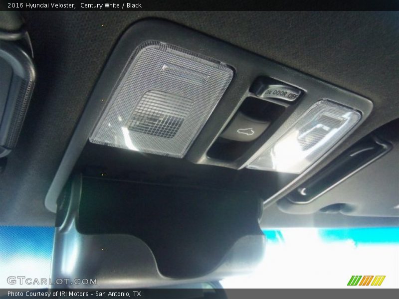 Century White / Black 2016 Hyundai Veloster