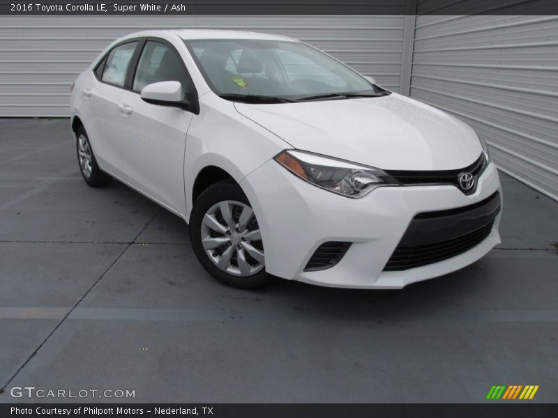 Super White / Ash 2016 Toyota Corolla LE