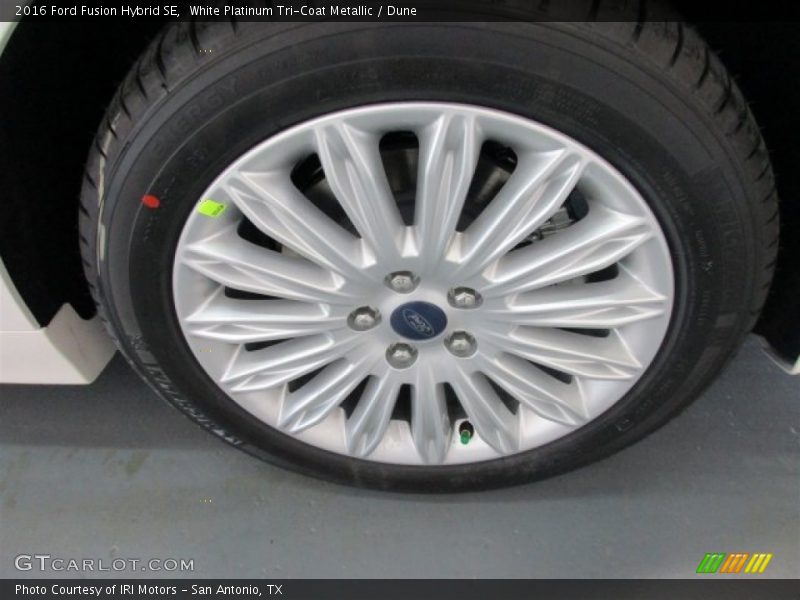  2016 Fusion Hybrid SE Wheel