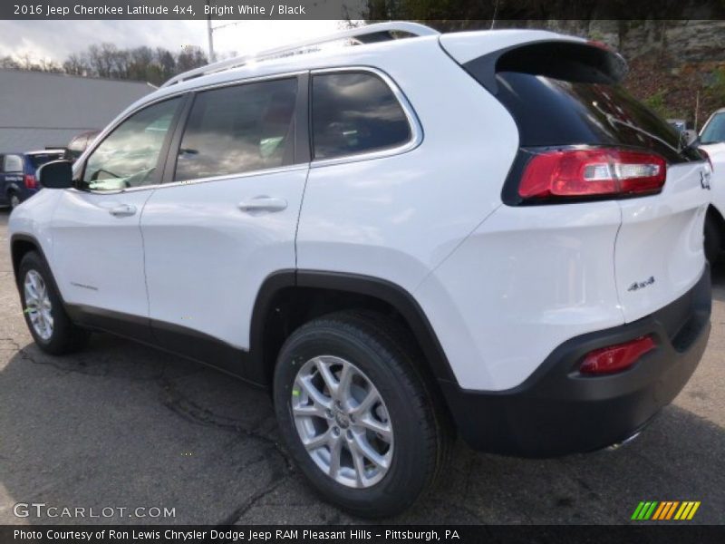 Bright White / Black 2016 Jeep Cherokee Latitude 4x4