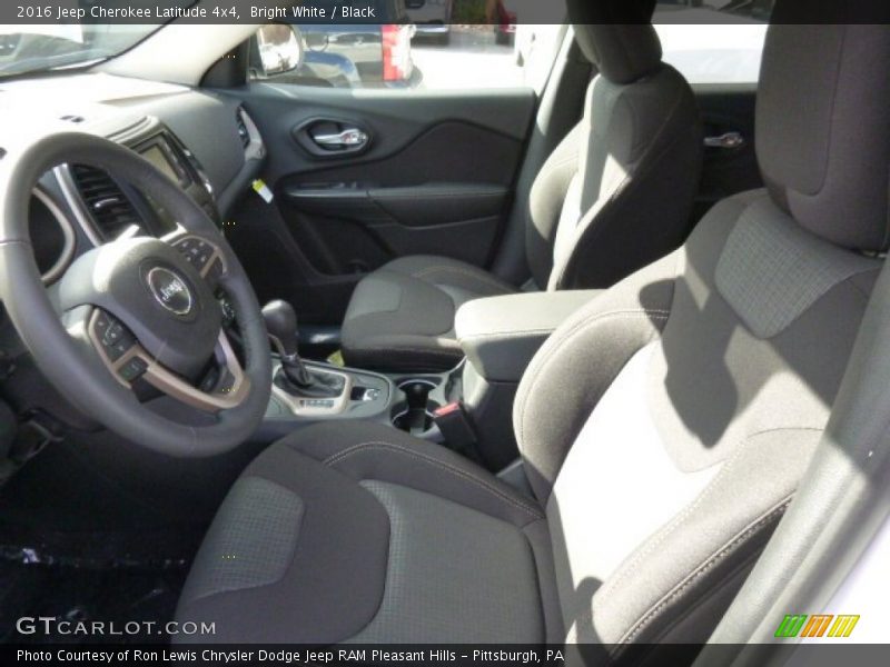 Bright White / Black 2016 Jeep Cherokee Latitude 4x4