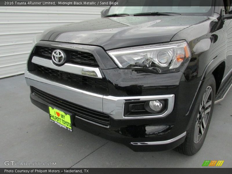 Midnight Black Metallic / Sand Beige 2016 Toyota 4Runner Limited