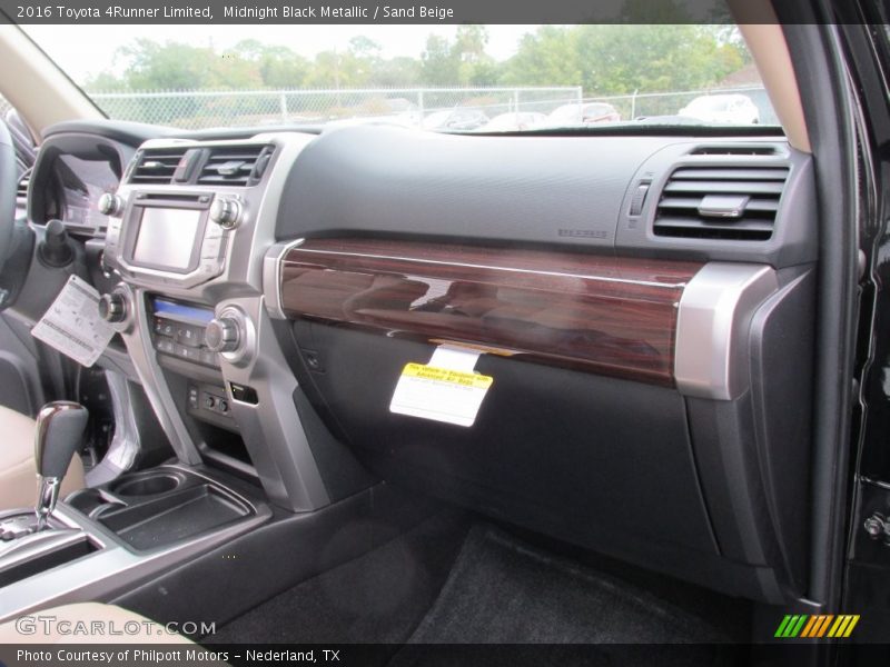 Midnight Black Metallic / Sand Beige 2016 Toyota 4Runner Limited