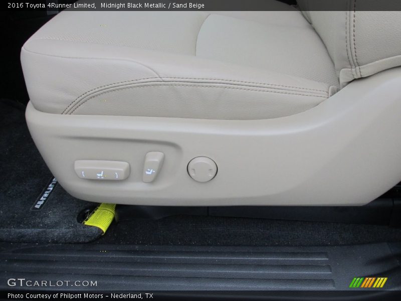 Midnight Black Metallic / Sand Beige 2016 Toyota 4Runner Limited