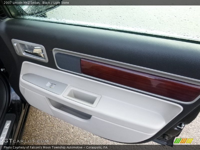 Black / Light Stone 2007 Lincoln MKZ Sedan