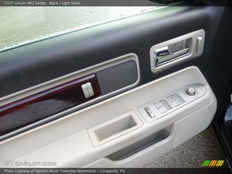 Black / Light Stone 2007 Lincoln MKZ Sedan