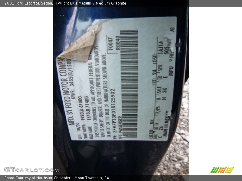 Twilight Blue Metallic / Medium Graphite 2001 Ford Escort SE Sedan