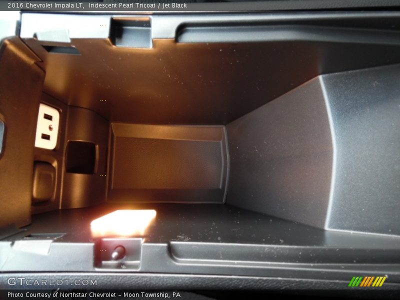 Iridescent Pearl Tricoat / Jet Black 2016 Chevrolet Impala LT