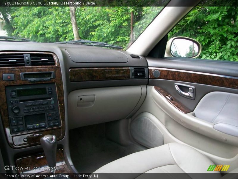 Desert Sand / Beige 2001 Hyundai XG300 L Sedan