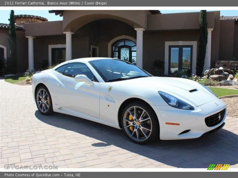 Bianco Avus (White) / Cuoio (Beige) 2012 Ferrari California