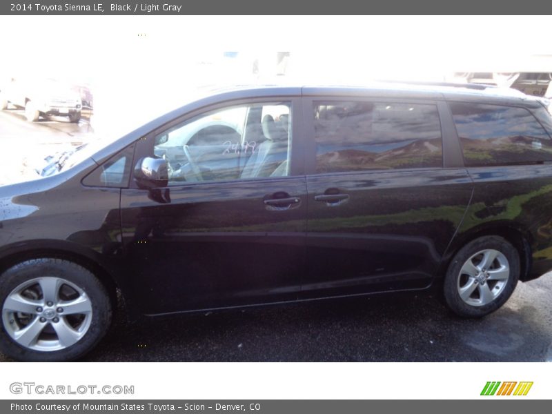 Black / Light Gray 2014 Toyota Sienna LE