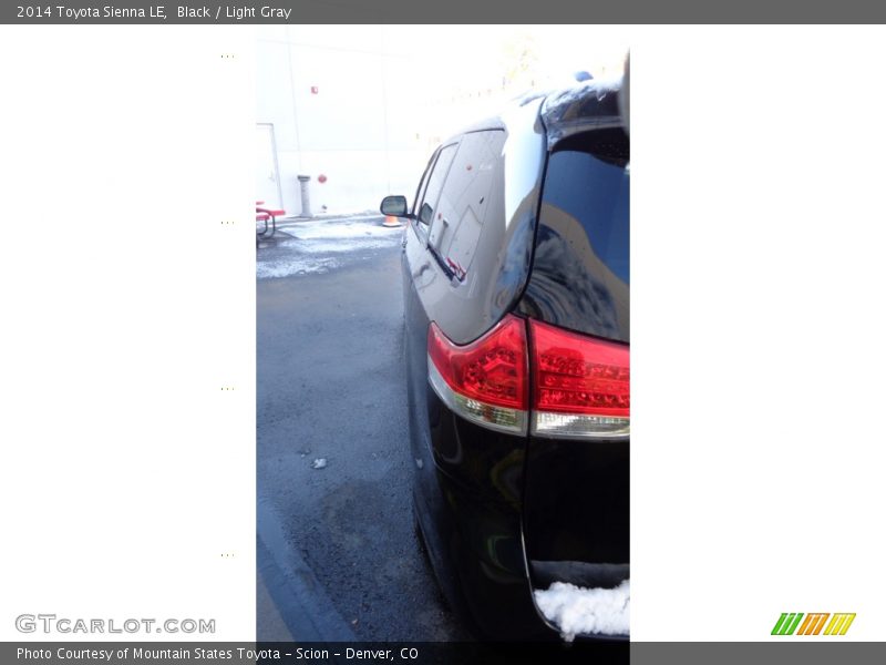Black / Light Gray 2014 Toyota Sienna LE
