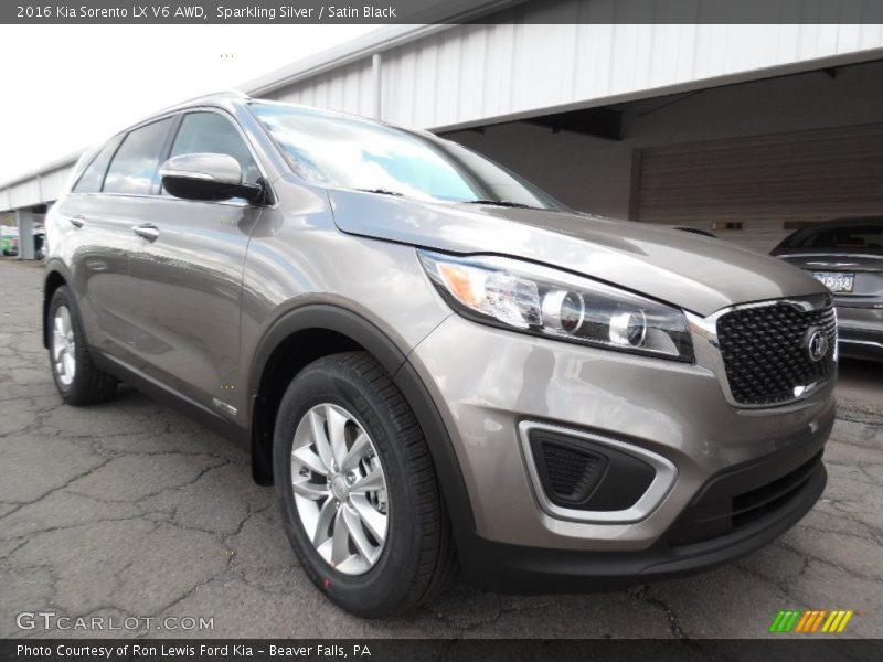 Front 3/4 View of 2016 Sorento LX V6 AWD