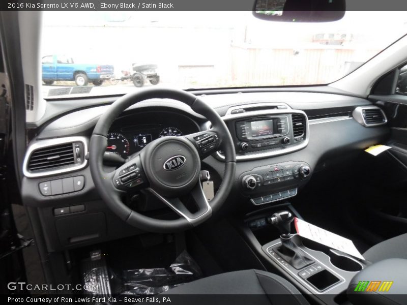 Ebony Black / Satin Black 2016 Kia Sorento LX V6 AWD