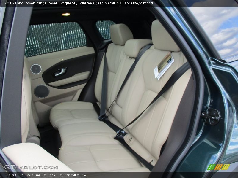 Aintree Green Metalllic / Espresso/Almond 2016 Land Rover Range Rover Evoque SE