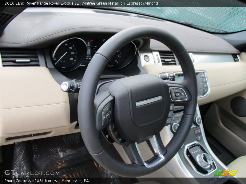 Aintree Green Metalllic / Espresso/Almond 2016 Land Rover Range Rover Evoque SE