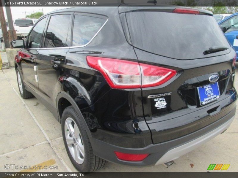 Shadow Black / Charcoal Black 2016 Ford Escape SE
