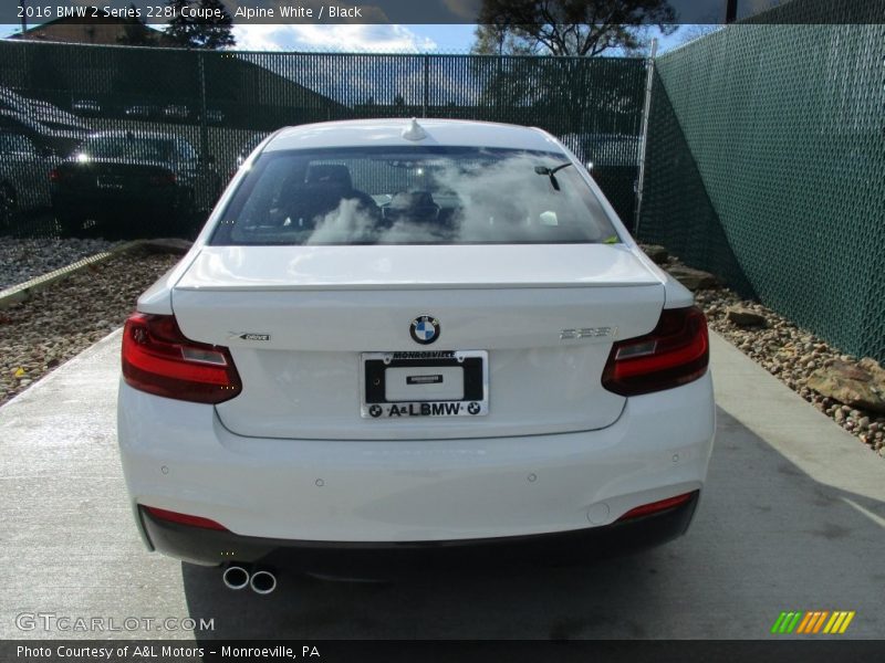 Alpine White / Black 2016 BMW 2 Series 228i Coupe
