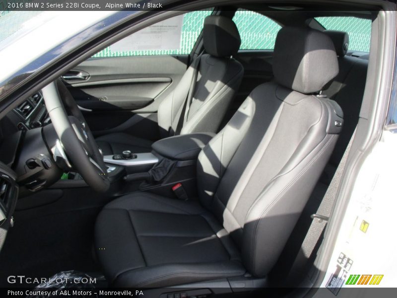 Alpine White / Black 2016 BMW 2 Series 228i Coupe