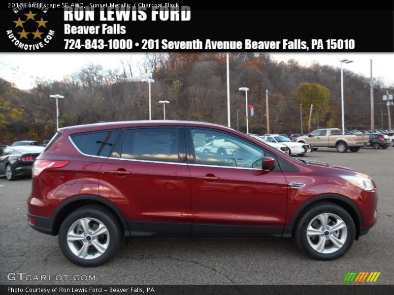 Sunset Metallic / Charcoal Black 2016 Ford Escape SE 4WD