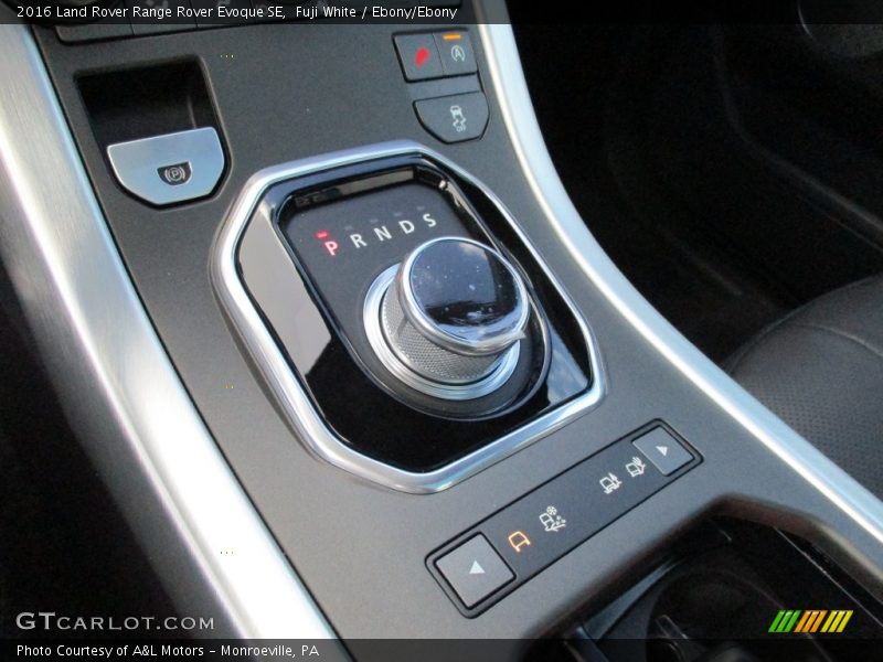 Fuji White / Ebony/Ebony 2016 Land Rover Range Rover Evoque SE