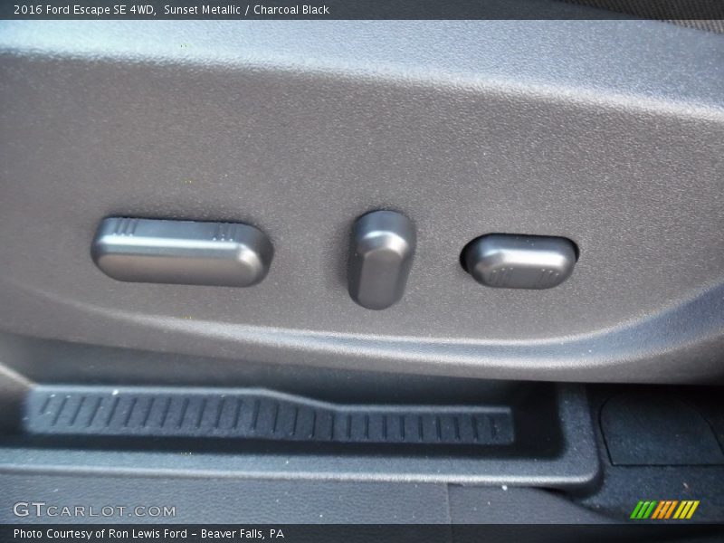 Sunset Metallic / Charcoal Black 2016 Ford Escape SE 4WD