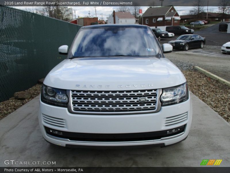 Fuji White / Espresso/Almond 2016 Land Rover Range Rover Supercharged