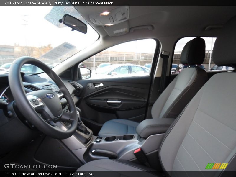 Ruby Red Metallic / Charcoal Black 2016 Ford Escape SE 4WD