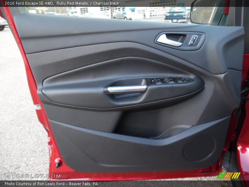 Ruby Red Metallic / Charcoal Black 2016 Ford Escape SE 4WD