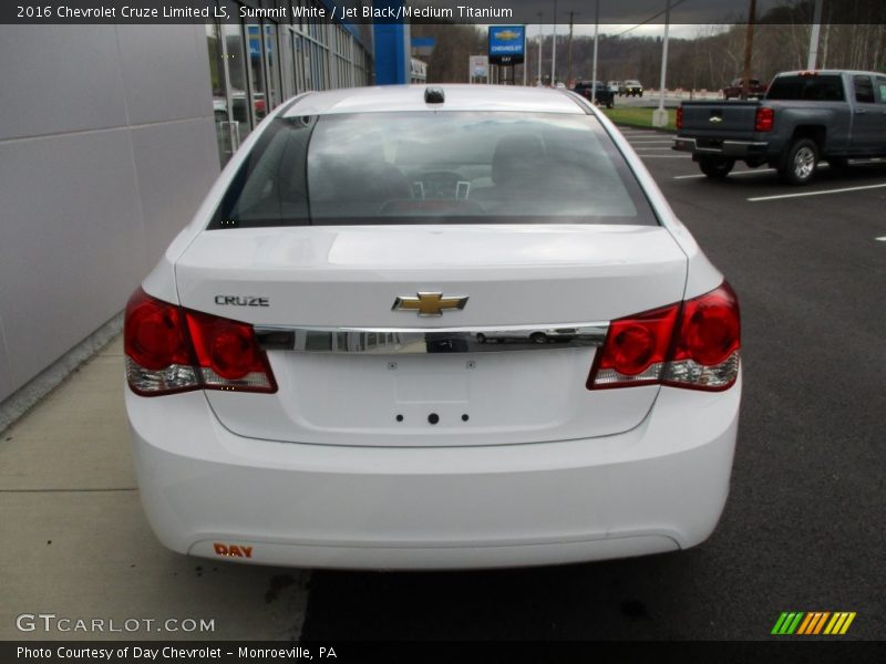 Summit White / Jet Black/Medium Titanium 2016 Chevrolet Cruze Limited LS