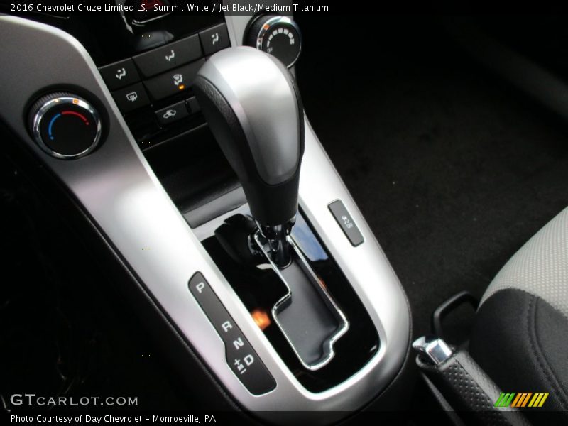 Summit White / Jet Black/Medium Titanium 2016 Chevrolet Cruze Limited LS