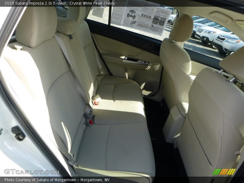 Crystal White Pearl / Ivory 2016 Subaru Impreza 2.0i 5-door