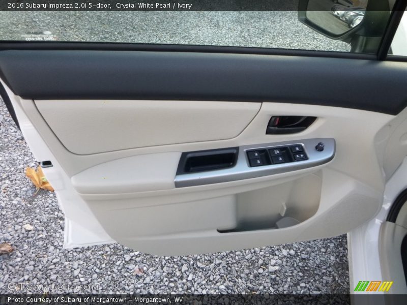 Crystal White Pearl / Ivory 2016 Subaru Impreza 2.0i 5-door