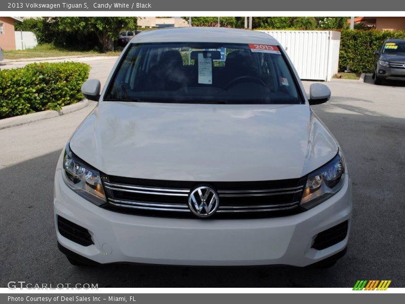 Candy White / Black 2013 Volkswagen Tiguan S