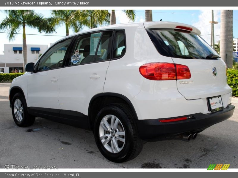 Candy White / Black 2013 Volkswagen Tiguan S