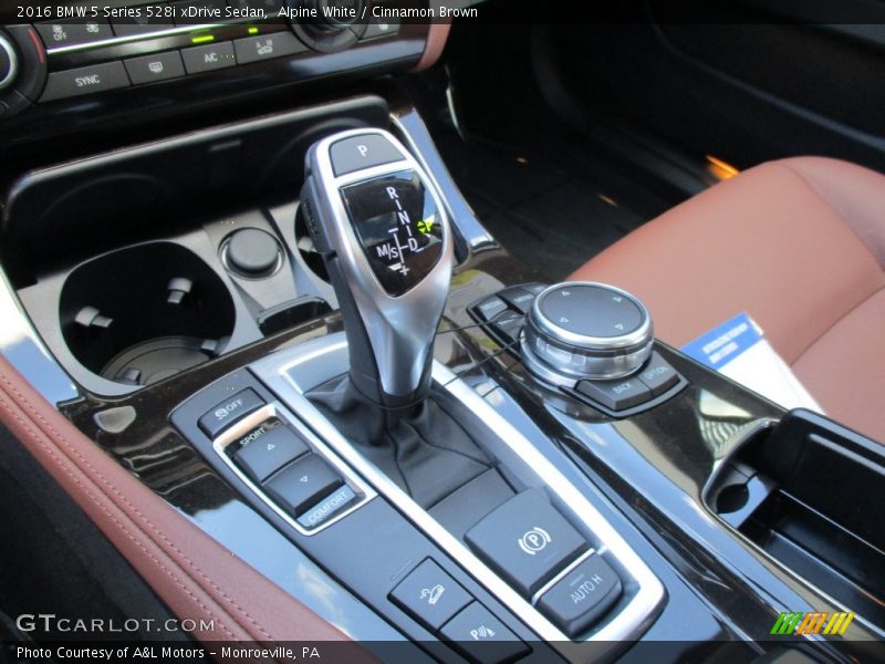  2016 5 Series 528i xDrive Sedan 8 Speed Automatic Shifter
