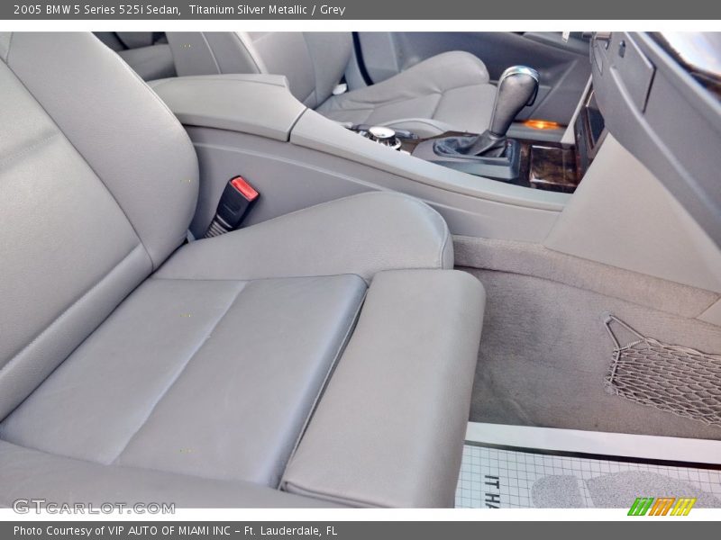 Titanium Silver Metallic / Grey 2005 BMW 5 Series 525i Sedan