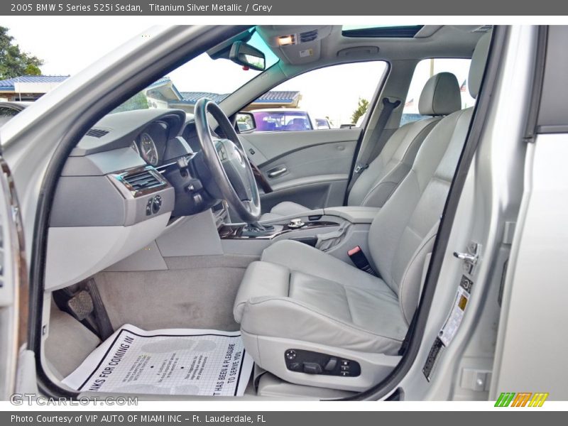 Titanium Silver Metallic / Grey 2005 BMW 5 Series 525i Sedan