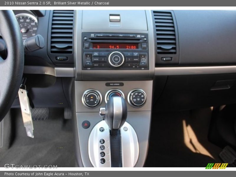 Brilliant Silver Metallic / Charcoal 2010 Nissan Sentra 2.0 SR