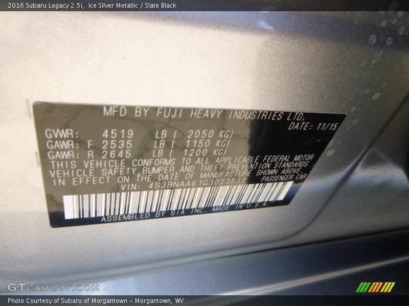 Ice Silver Metallic / Slate Black 2016 Subaru Legacy 2.5i