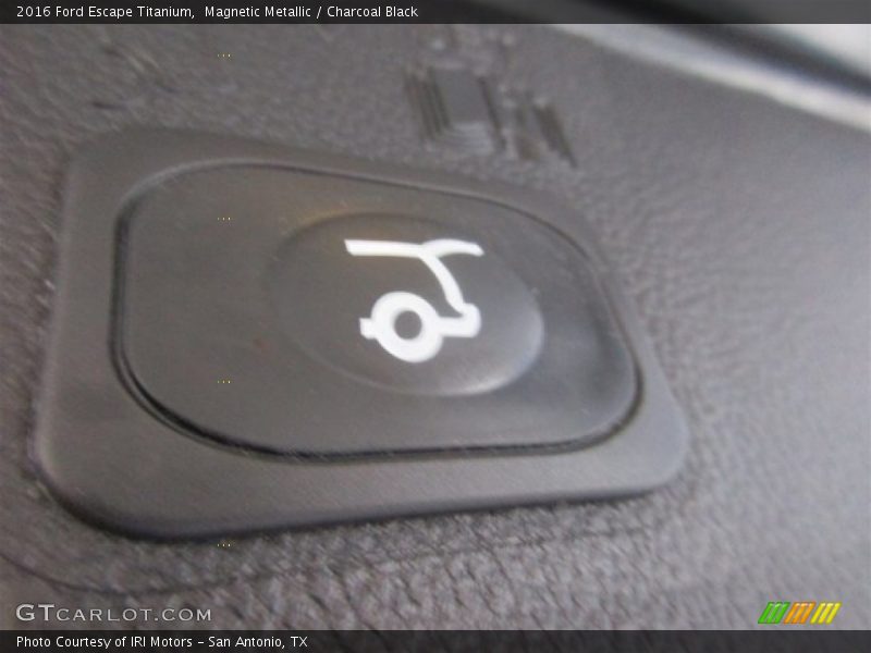 Magnetic Metallic / Charcoal Black 2016 Ford Escape Titanium