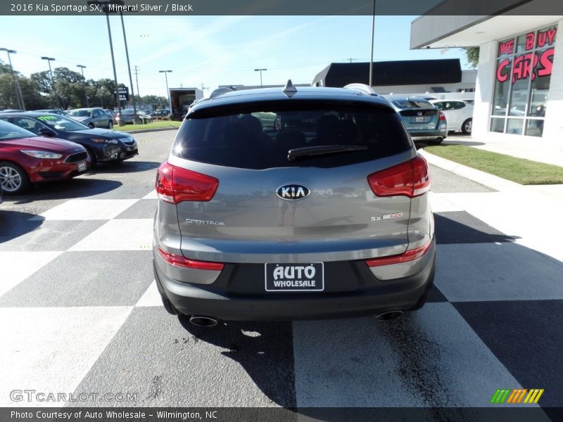 Mineral Silver / Black 2016 Kia Sportage SX