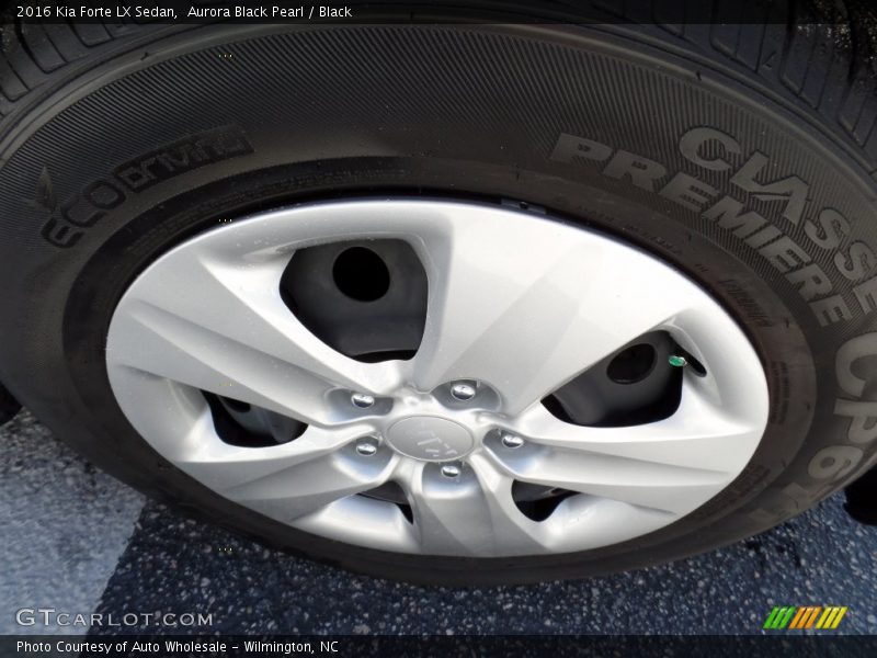 Aurora Black Pearl / Black 2016 Kia Forte LX Sedan