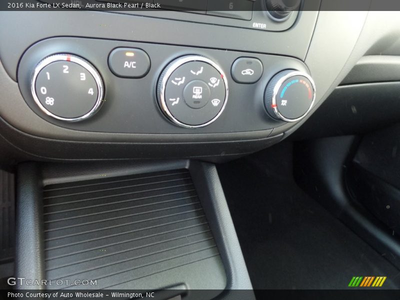 Aurora Black Pearl / Black 2016 Kia Forte LX Sedan