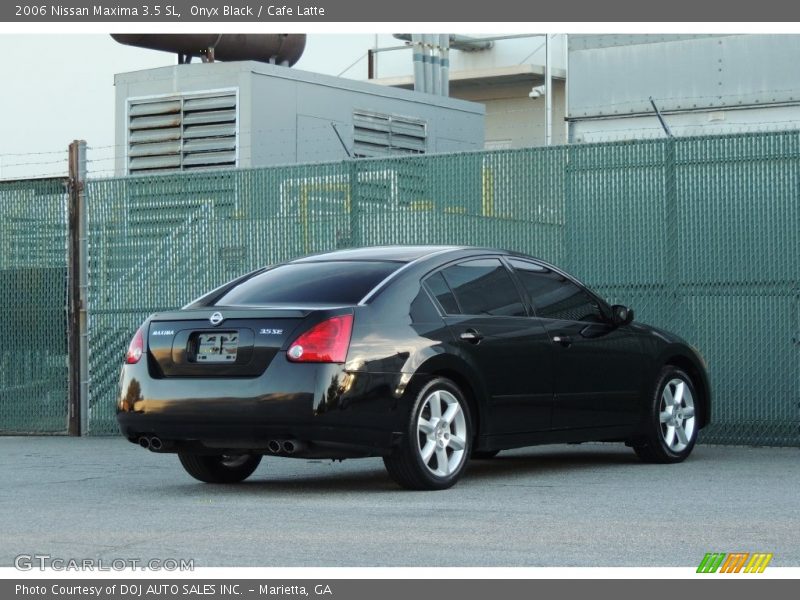 Onyx Black / Cafe Latte 2006 Nissan Maxima 3.5 SL