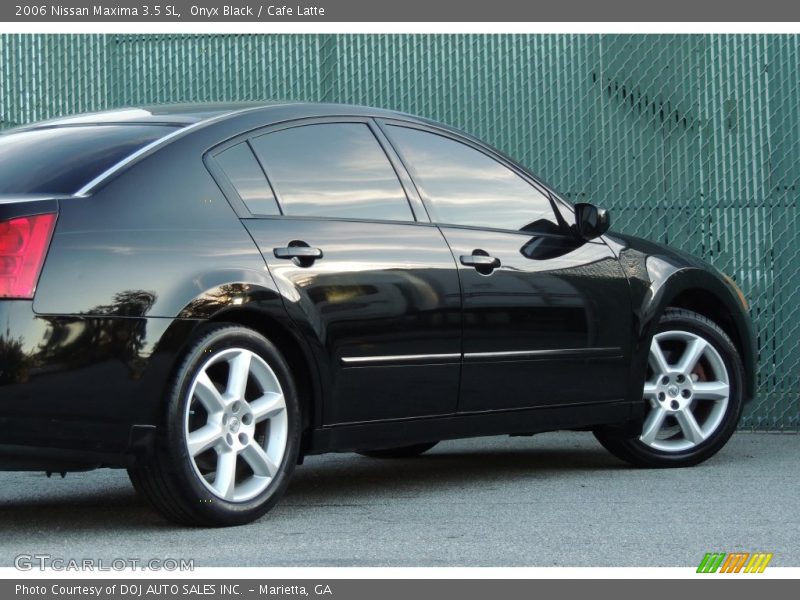 Onyx Black / Cafe Latte 2006 Nissan Maxima 3.5 SL